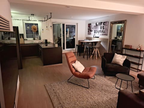 Top Airbnb: Exclusives Penthouse + Ausblick in Nuremberg