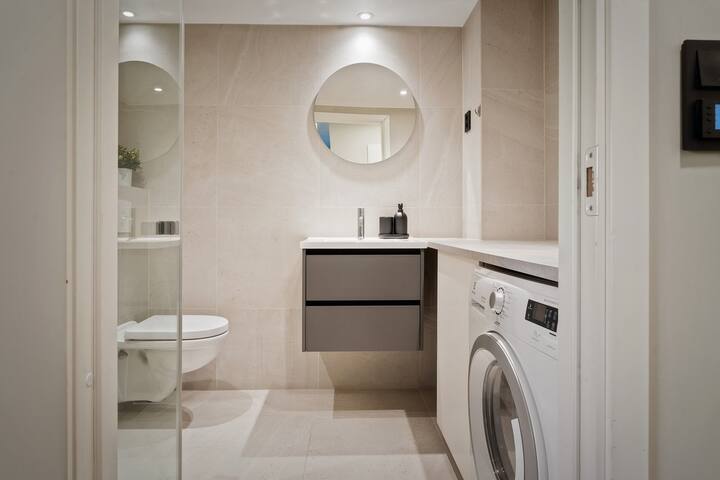 2BR apartment in the heart of Oslo: modern/central gallery image 4