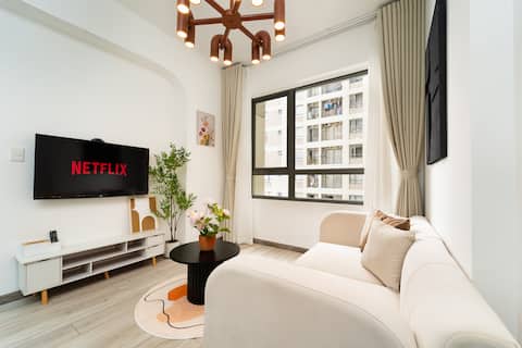 Cozy 2BR | Free Pool & Gym | Fast-Response Host