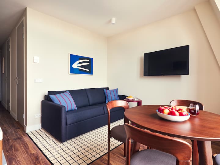 Numa | 1 Bedroom Apartment With Balcony & Sofa Bed - Scheveningen
