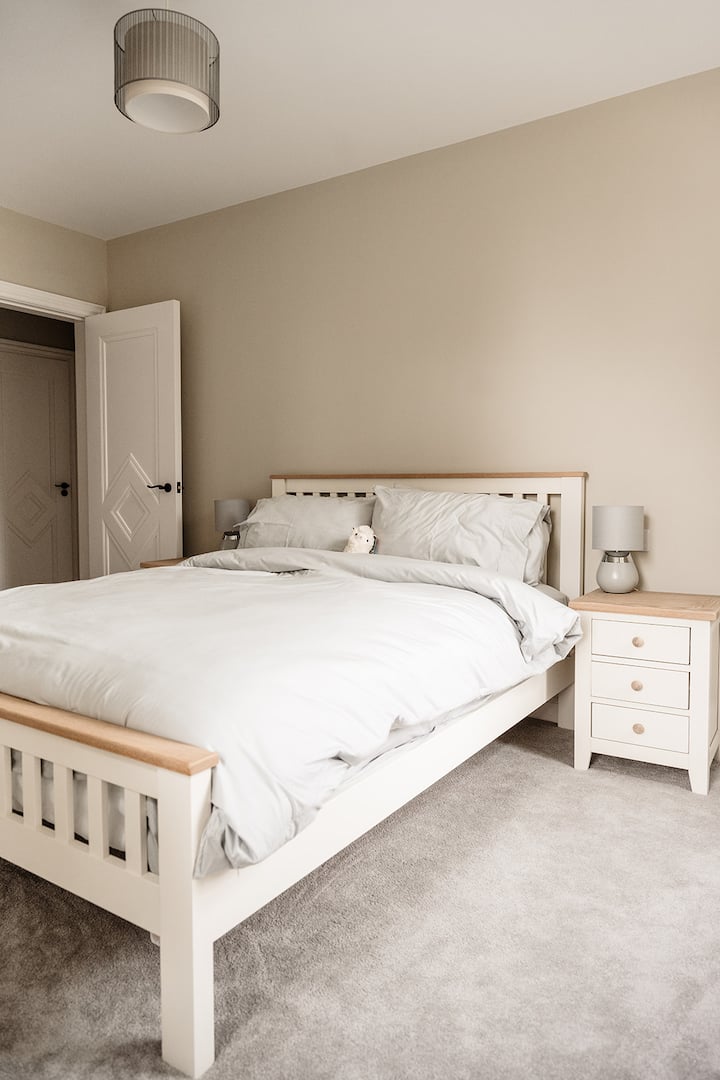 Bedroom 1 has dual aspect west and south, with en-suite.