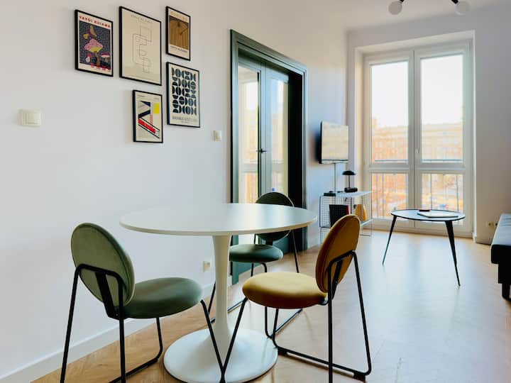 Mid-century Flat In Trendy Warsaw City Centre - Warschau