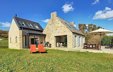 Lostmarc'h – Bright house with large terrace