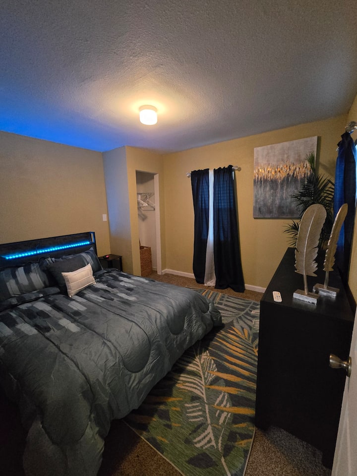 The Wave (Chill Spot) - Pensacola, FL