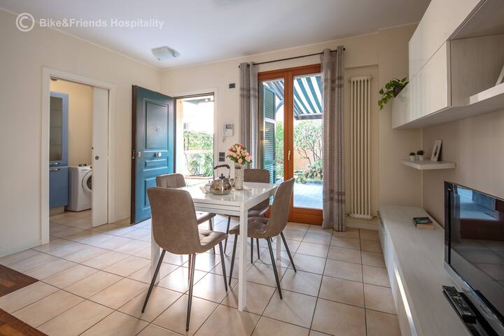 Casa Flowers - Pesaro
