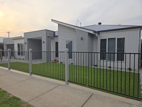 The Grey -
Brand New Built Home