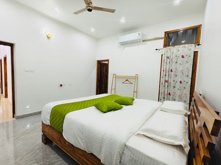 غرفة النوم 1