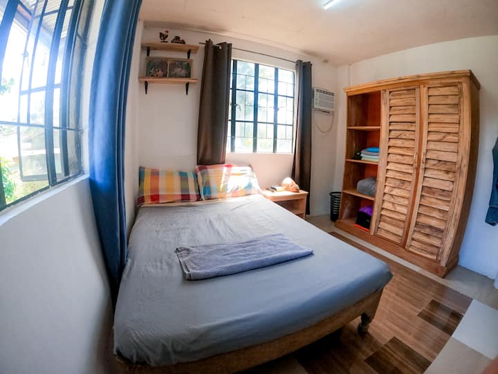 Charming Two Bedroom Apartment - Malaybalay