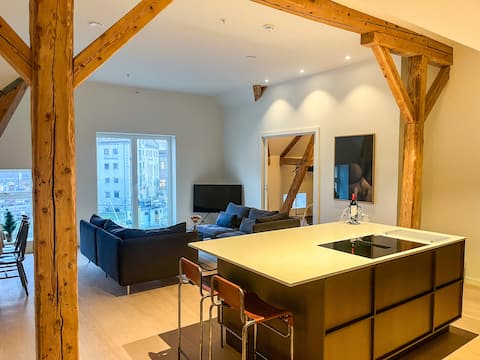 Marina Luxe - Two Bedrooms