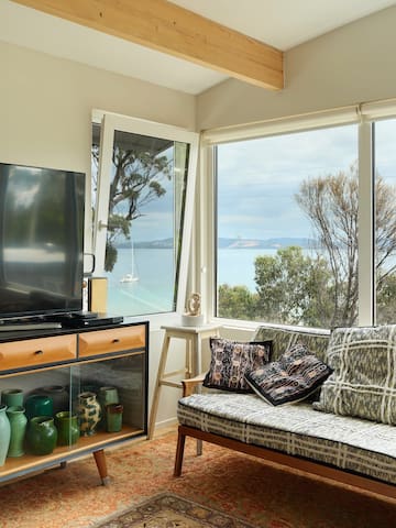 Artist’s Beach House gallery image 3