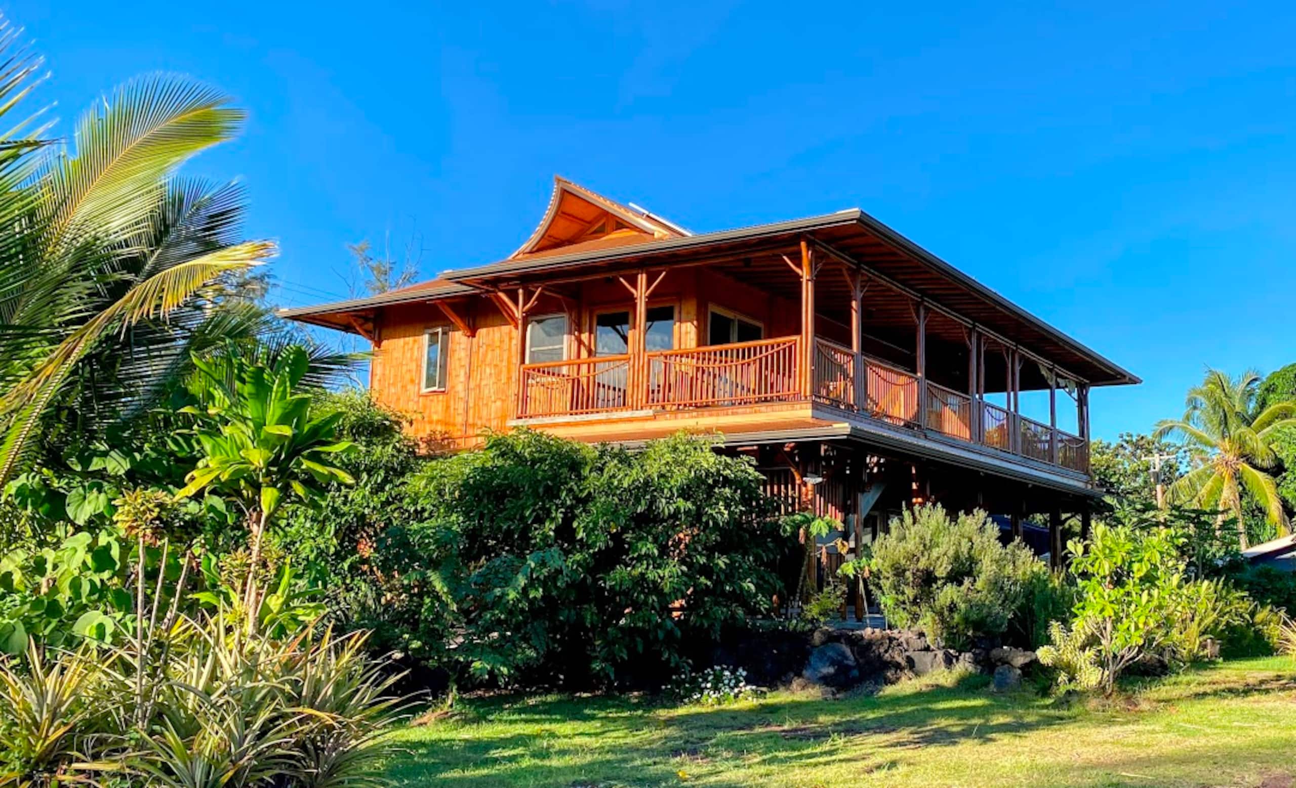 Home in Pahoa · ★4.95 · 3 bedrooms · 3 beds · 3 private baths - Image 1