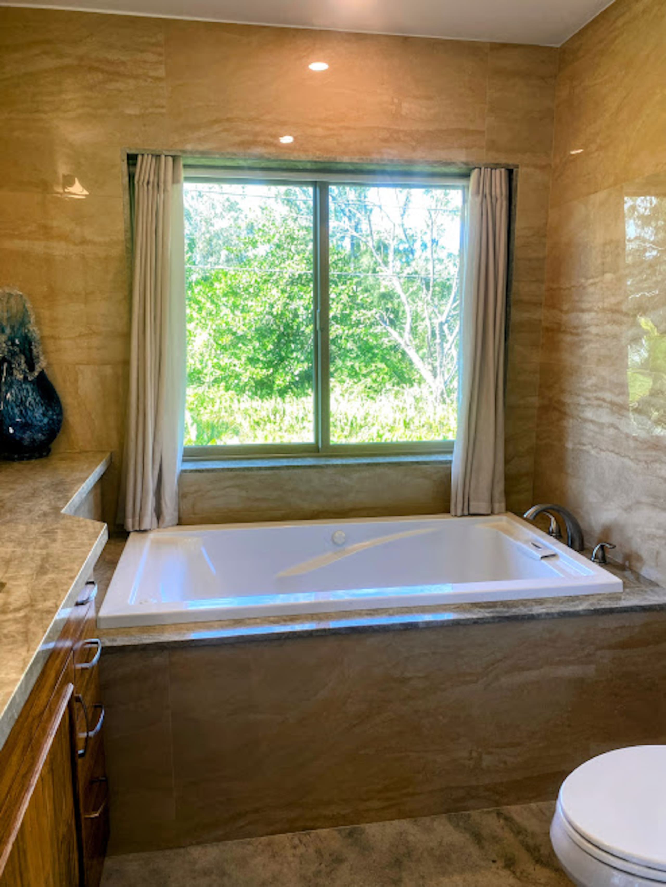 Home in Pahoa · ★4.95 · 3 bedrooms · 3 beds · 3 private baths - Image 26