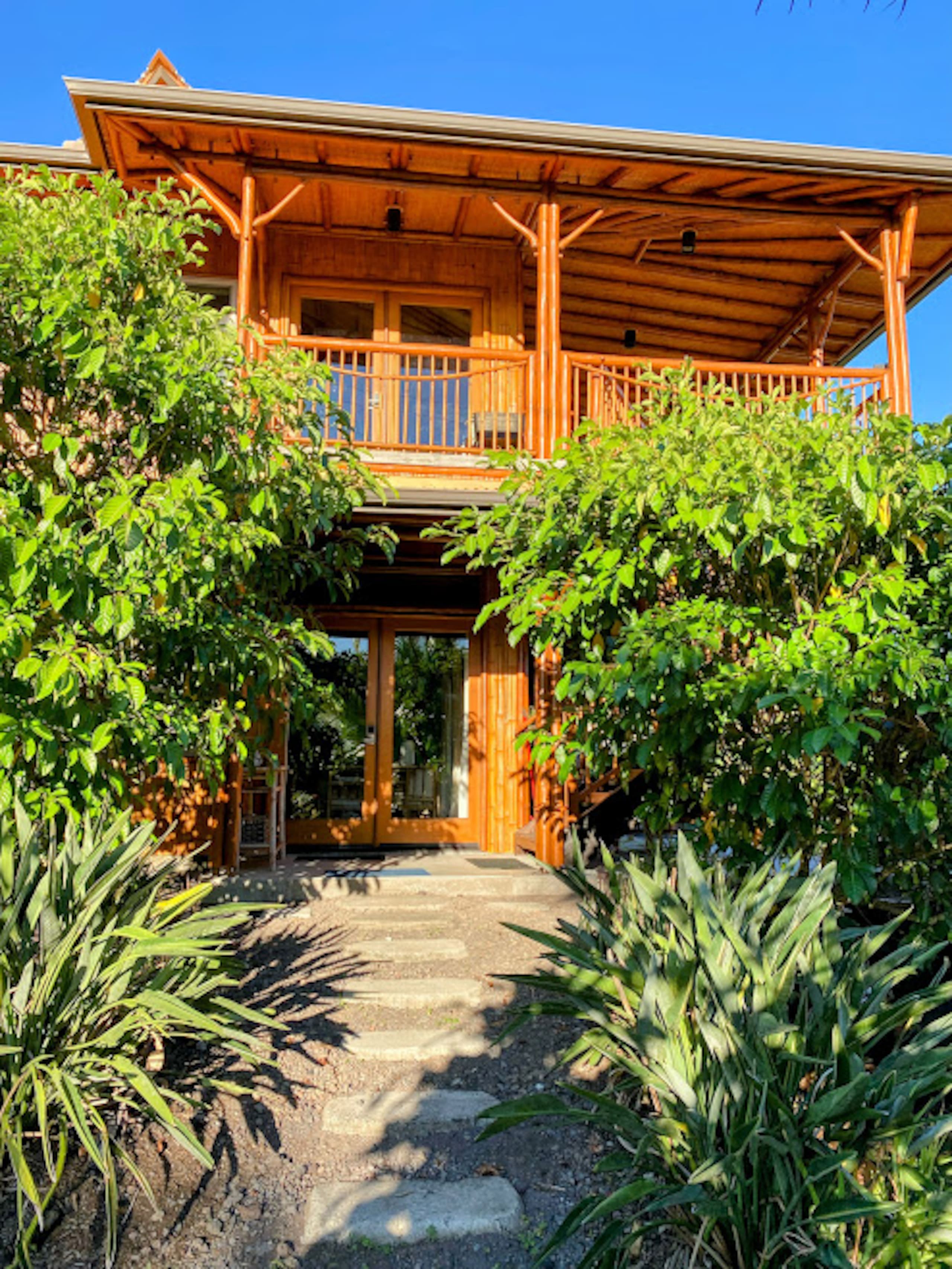 Home in Pahoa · ★4.95 · 3 bedrooms · 3 beds · 3 private baths - Image 43