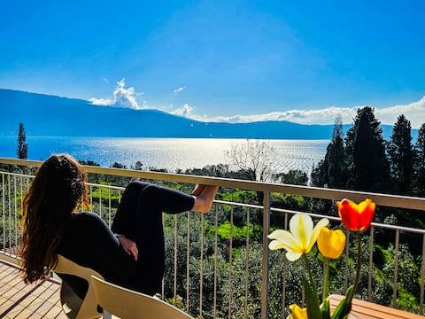Terrace with a view of Lake Garda | Private Parking
