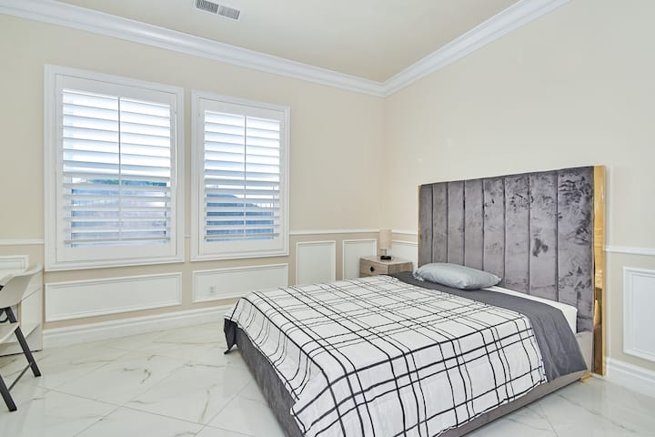 საძინებელი 3