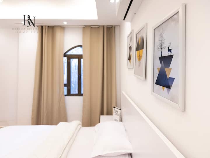 Royal Suite 1 BDR In Rehab City: Bedroom