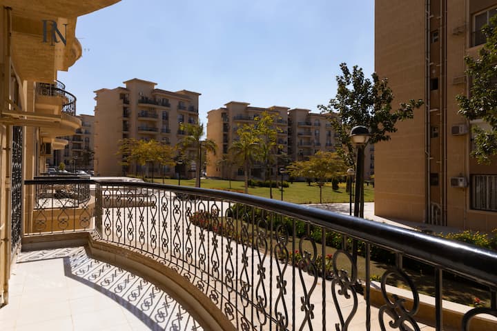 Spacious 2 BDR In Rehab City: Exterior