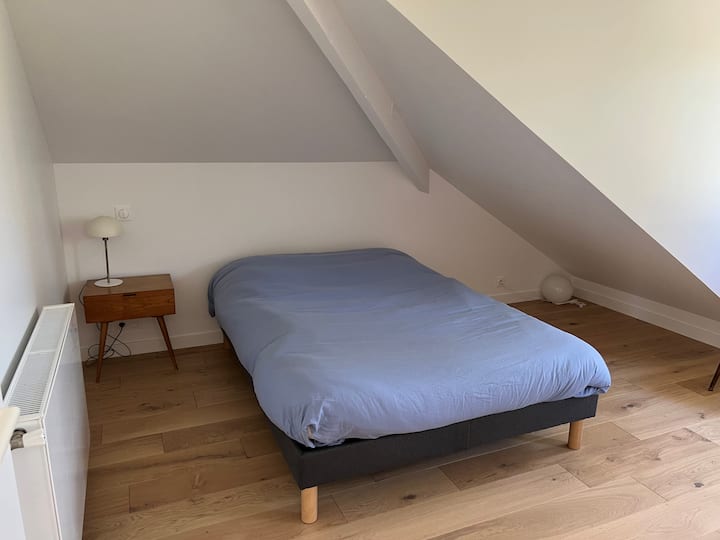 საძინებელი 4