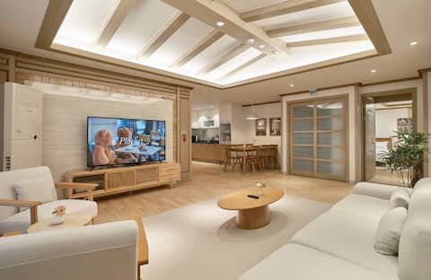 Room 501/Hahoe Village/Andong City/Wollyeongyo/Jjimdak Alley/Large Mart (Home +)/Free Parking/1st Fl