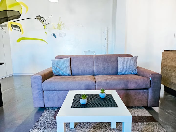 Spacious Apt With Balcony - Desenzano City Center - Desenzano del Garda