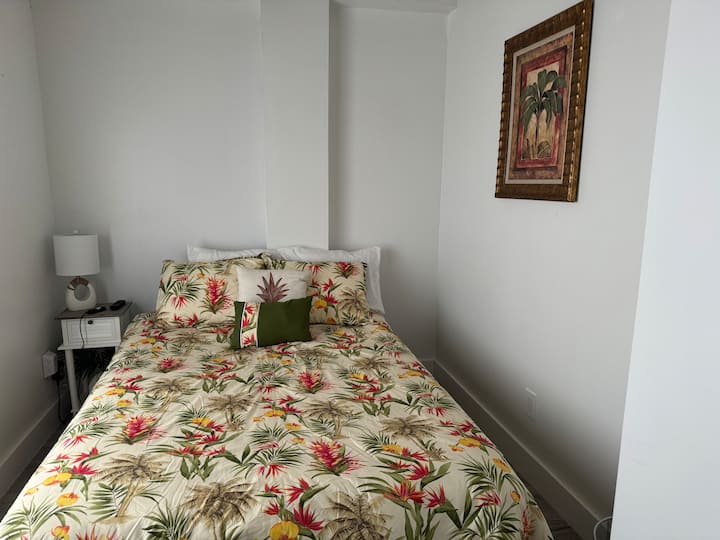 Schlafzimmer 1