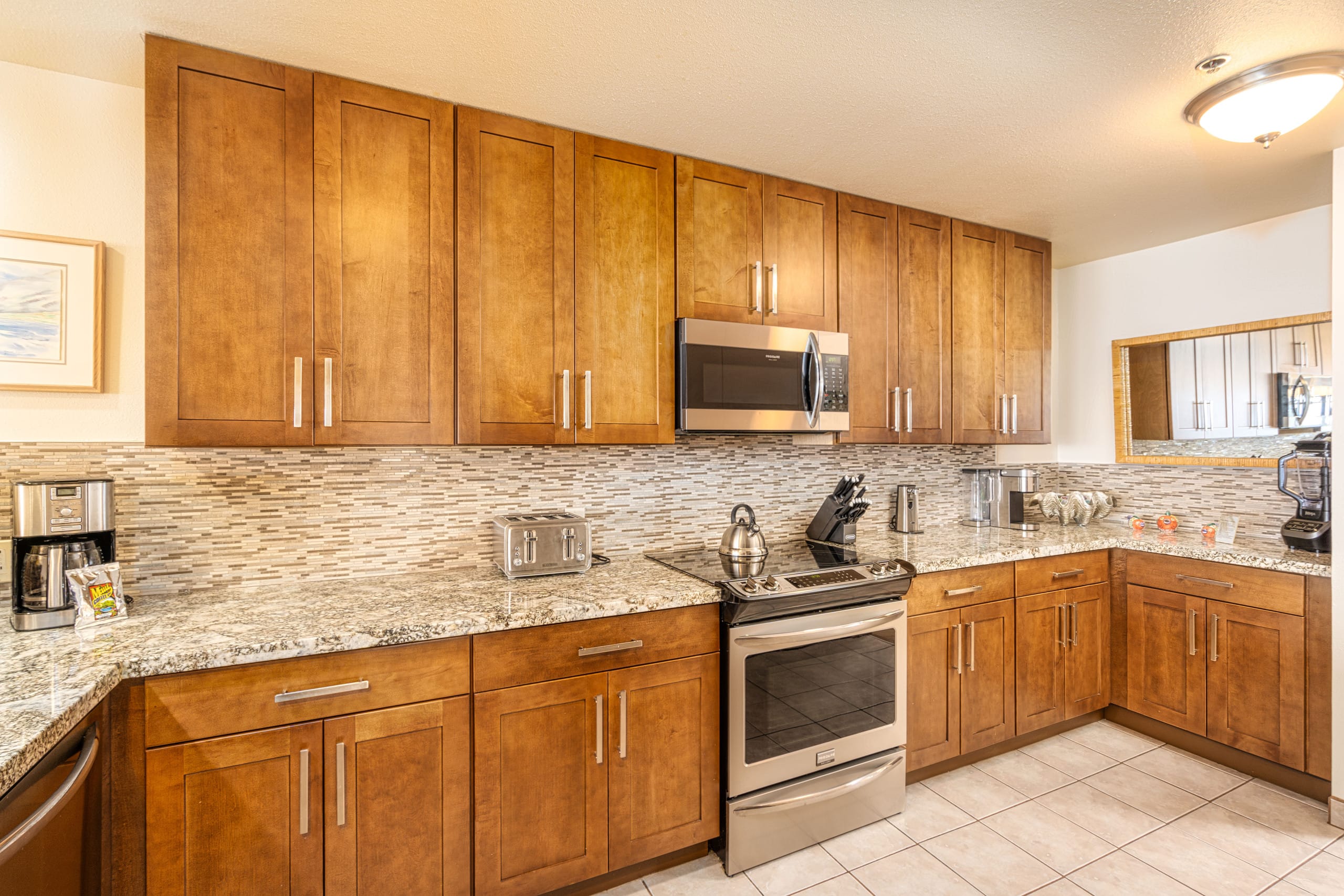 Condo in Lahaina · ★4.92 · 3 bedrooms · 6 beds · 3 baths - Image 9