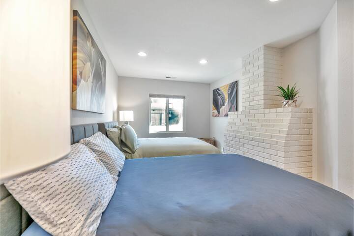 OcEaNfRoNt Retreat with Breathtaking Ocean Views gallery image 5