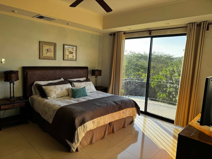 Hlavná spálňa s manželskou posteľou King