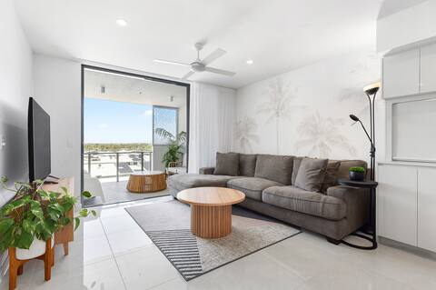 Top Airbnb: Azzure Escape in Sunshine Coast Regional