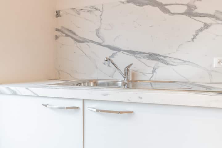 Luxe Appartement X Groot Terras - Stekene