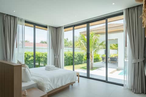 Luxury 900sqm Super Large 4 Bedroom Brand New Pool Garden Villa, 10 Minutes to Smilan Pier, 900m to 