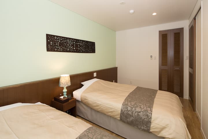 غرفة النوم 2