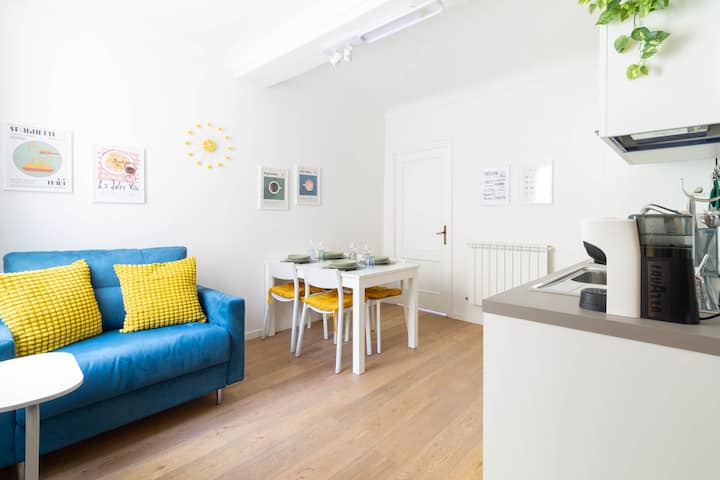 Entrée avec espace de vie 