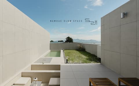Namhae Dorae [Breath: Private outdoor swimming pool + open-air bath]