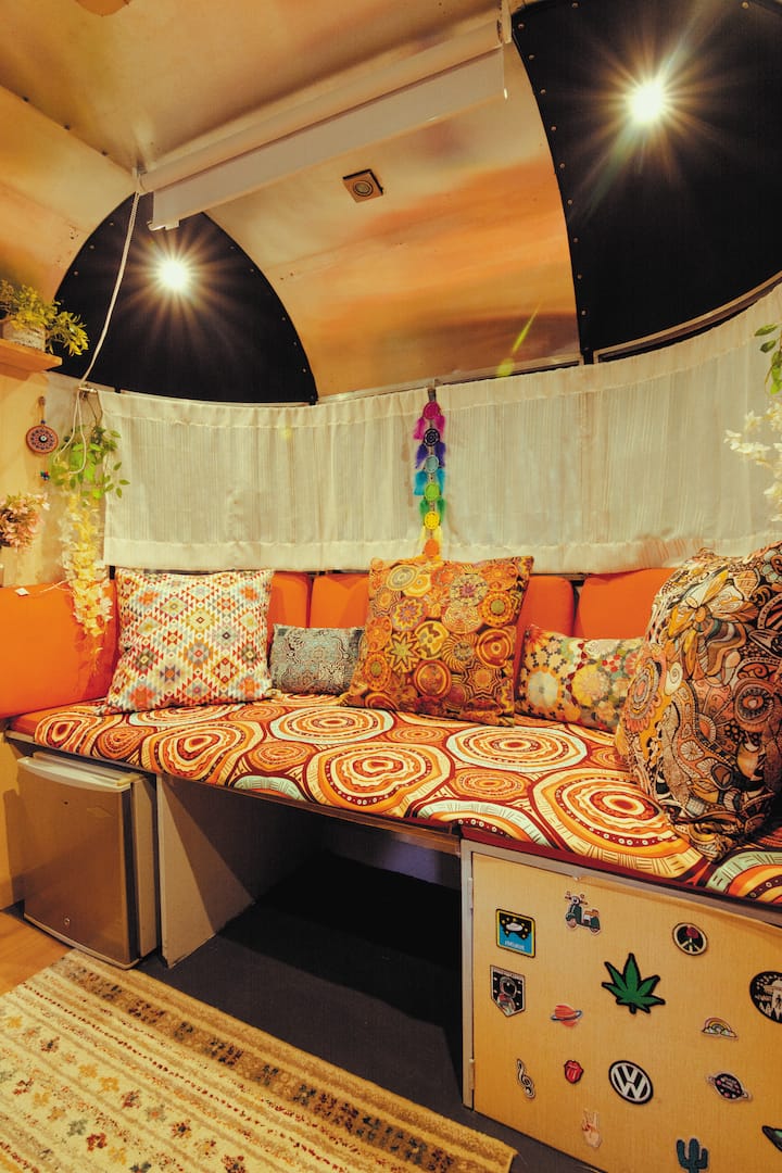 Trailer Retro Bohemio | Cine, Jacuzzi Y Bbq - Sopetrán