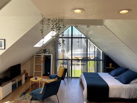 Top Airbnb: Studio 200 m from the beach Minihic, private parking à Saint Malo