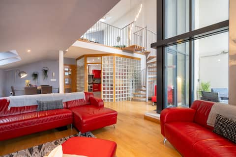 The Batchelor Pad - Games Room, Balcony & Parking