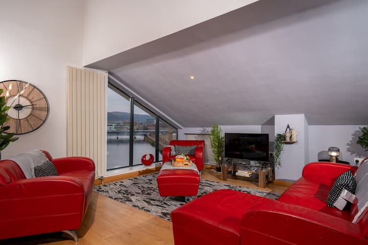 The Batchelor Pad - Games Room, Balcony & Parking - Belfast