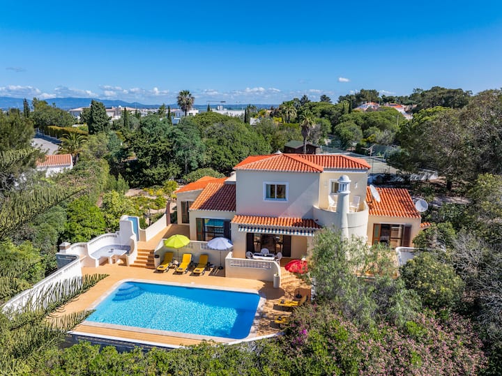 Stunning Villa With Sea Views And Tennis Court - Carvoeiro
