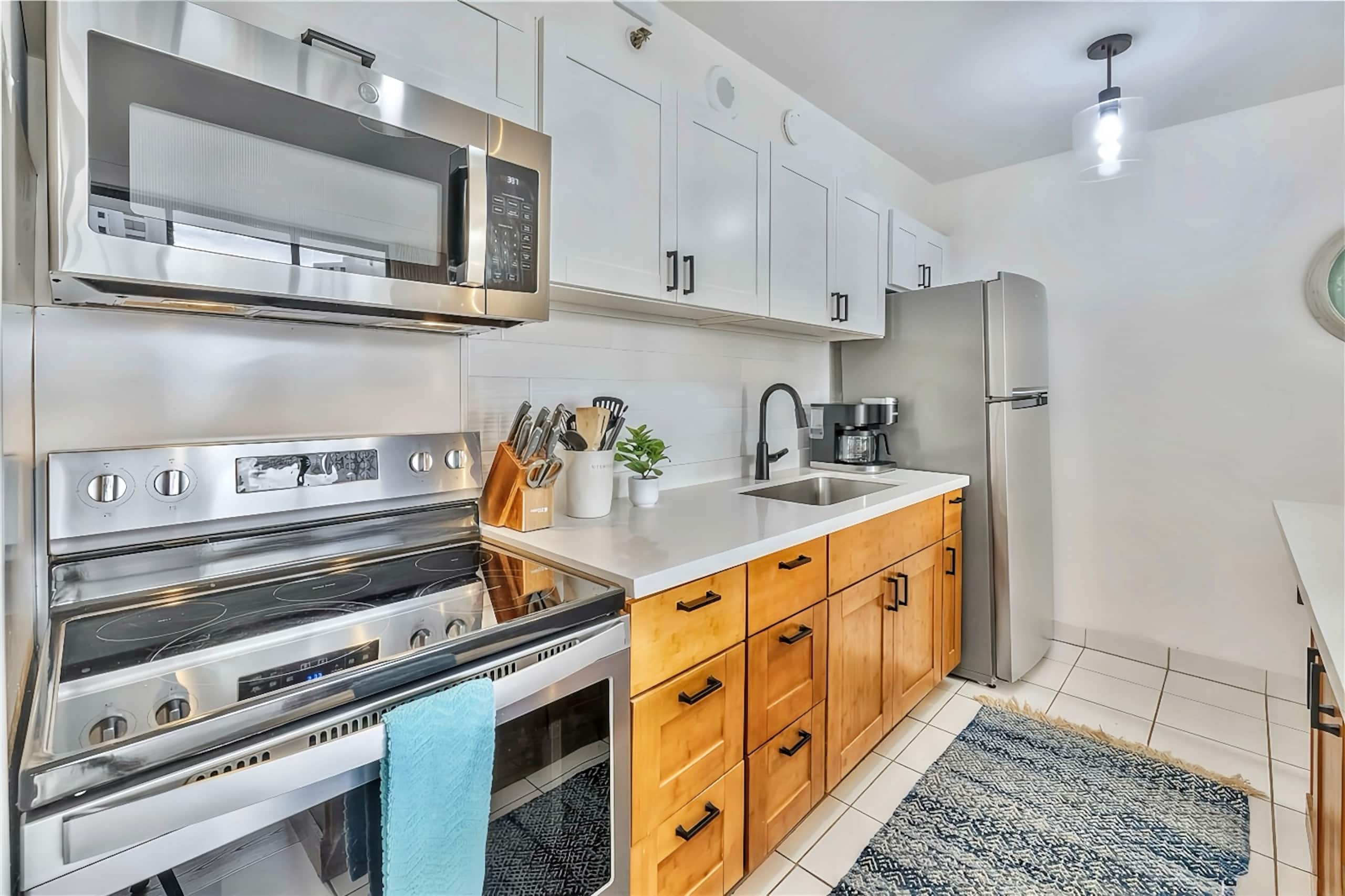 15FL-Cozy Waikiki Banyan 1BR w/Free Parking~ - Image 10
