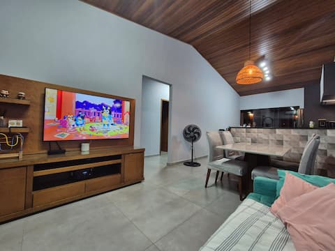 Top performing Airbnb: Sana: Pool, steam room, jacuzzi and mountain view in Macaé