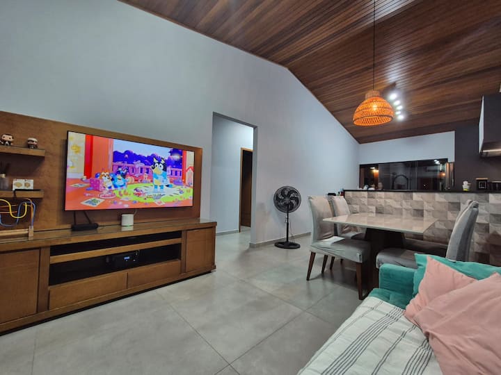 Sana: Pool, Steam Room, Jacuzzi And Mountain View - Macaé