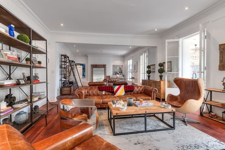 Central – Luxurious Mansion 7 Bedrooms 9000sqft