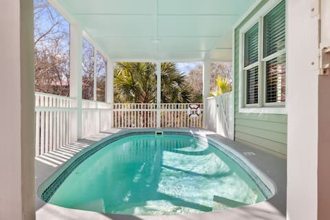 Popular Airbnb listing: Steps to Beach, Heated Pool, Elevator, Game Room in Isle Of Palms