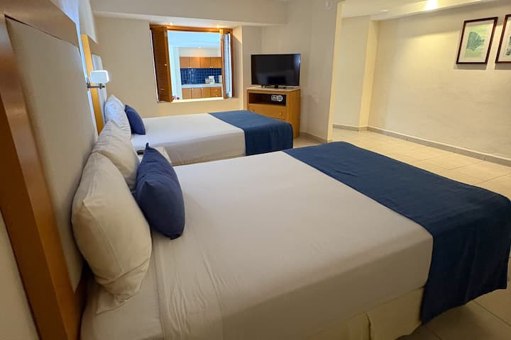 2 camas matrimoniales, TV y WiFi