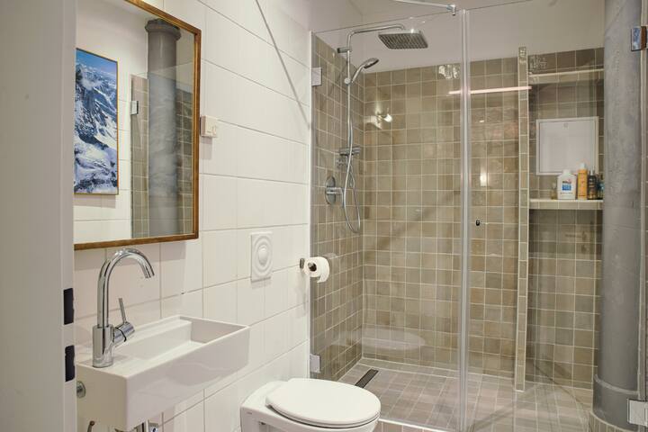 Peaceful Loft in Berlin’s Center gallery image 5