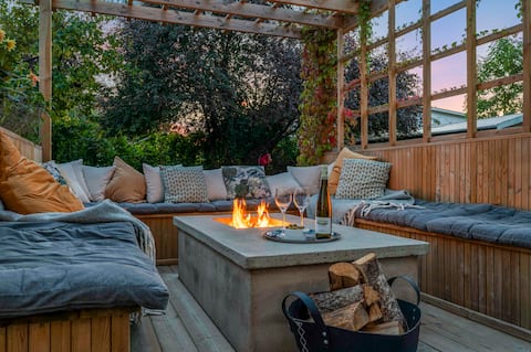 Family Villa | Fire Pit & Fireplace | Train Access