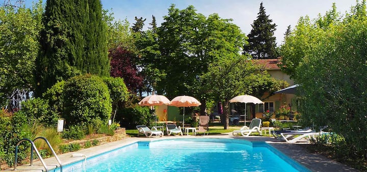 Gîte Fanfan Pour 4 Personnes Avec Piscine - Vacqueyras