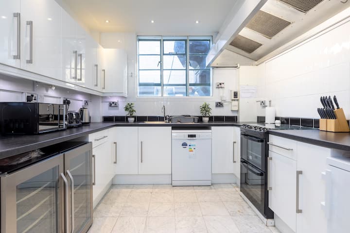 Walk To Oxford Street | 4 Tubes Nearby | Room 5 - Londres