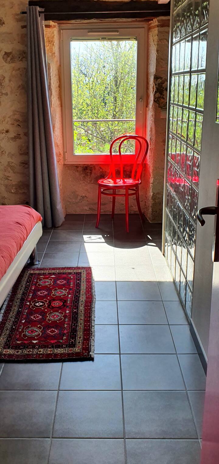 غرفة النوم 2